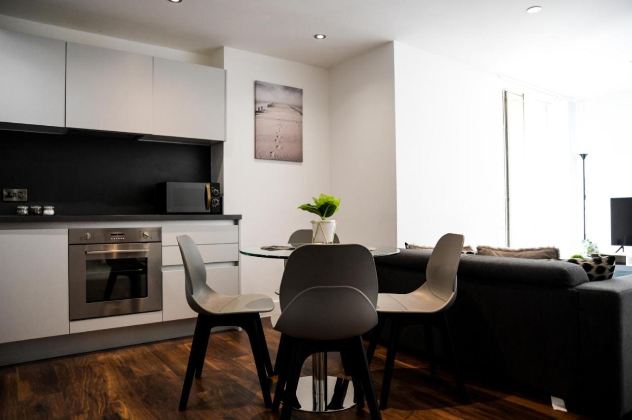 Onpoint Apartments - Spacious 2 Bedroom Apt - City Centre With Balcony Manchester Luaran gambar