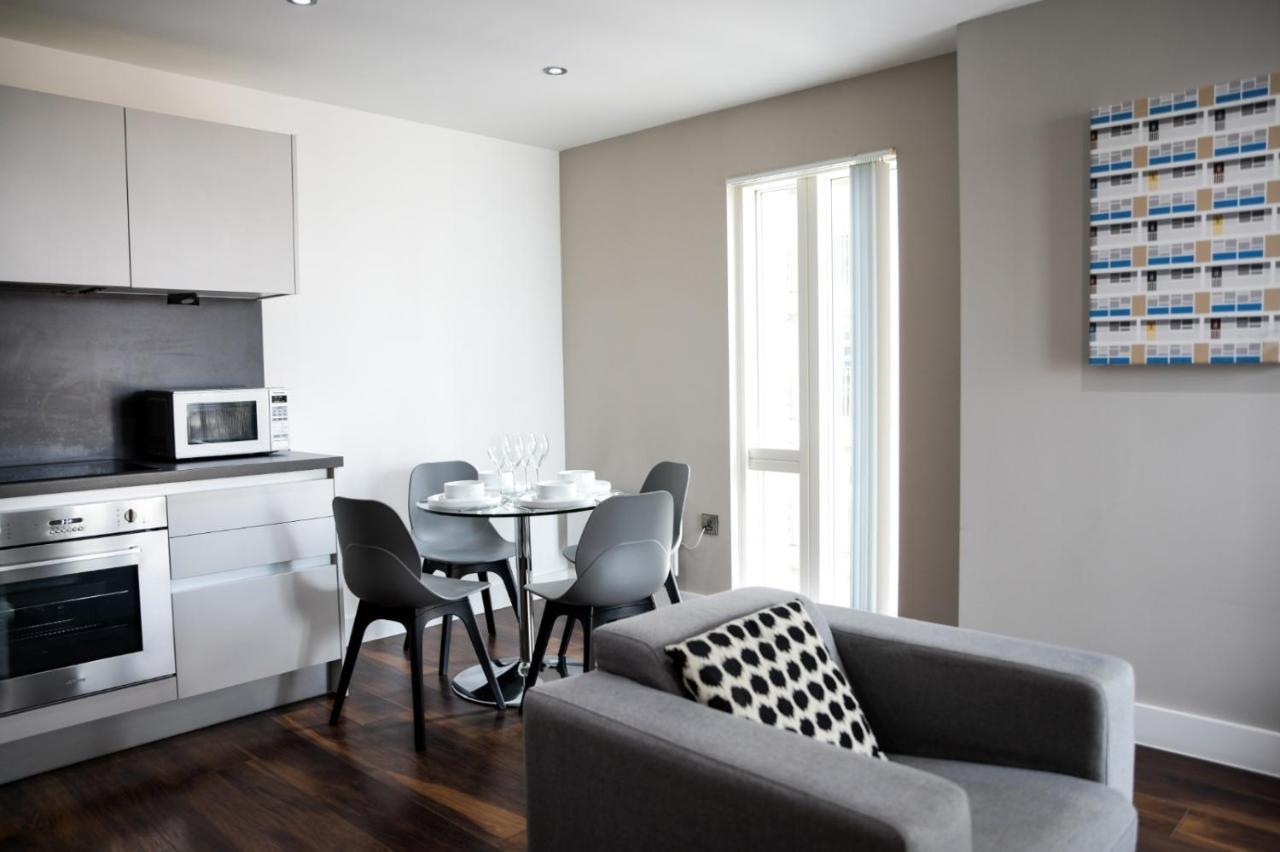 Onpoint Apartments - Spacious 2 Bedroom Apt - City Centre With Balcony Manchester Luaran gambar